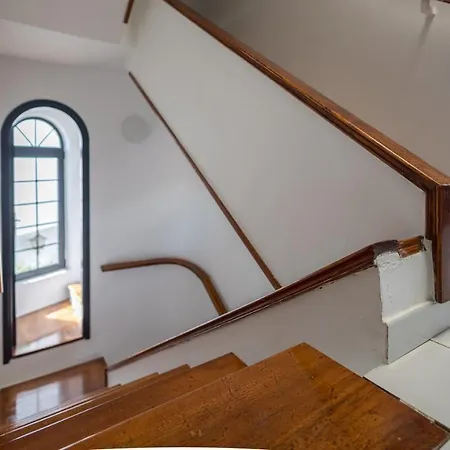 3br House - Parking - Pool - 15 Min Walk To 펜션