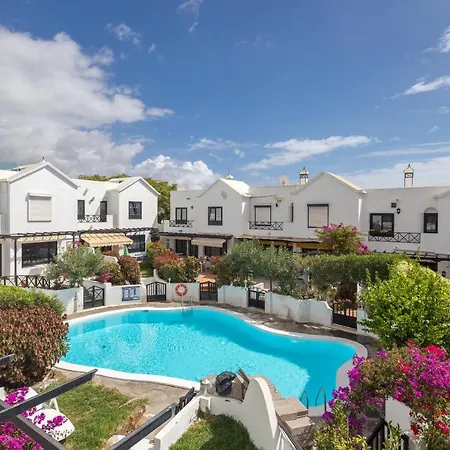 Casa vacanze 3br House - Parking - Pool - 15 Min Walk To *