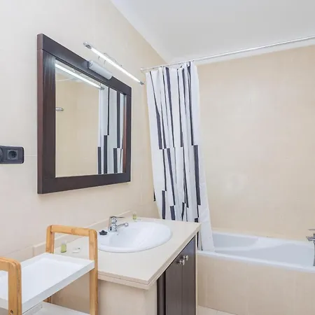 3br House - Parking - Pool - 15 Min Walk To 펜션 Mogán
