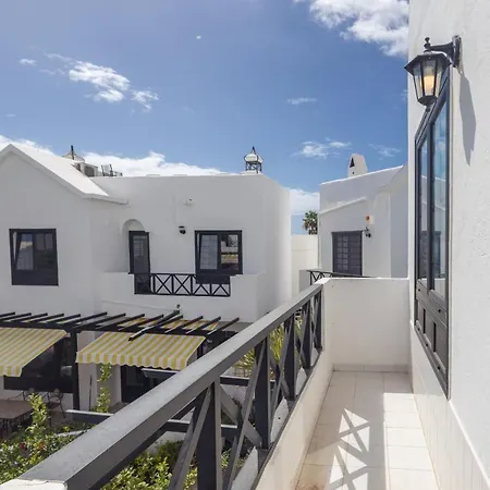 3br House - Parking - Pool - 15 Min Walk To Casa vacanze *